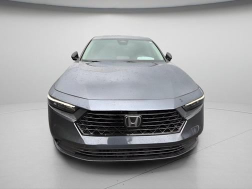 Meteorite Gray Metallic 2025 Honda Accord SE