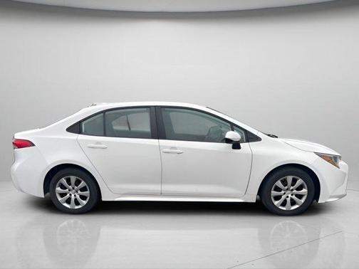 Ice Cap 2023 Toyota Corolla LE