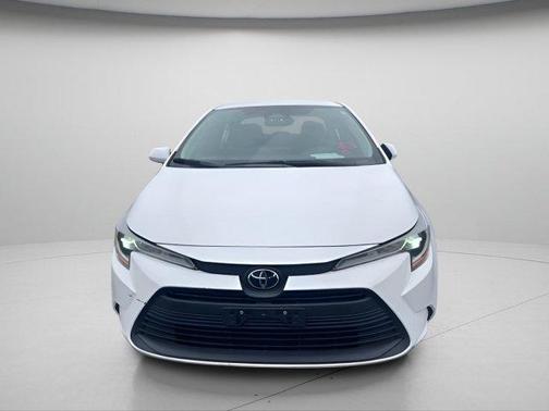 Ice Cap 2023 Toyota Corolla LE