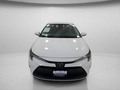 Ice Cap 2023 Toyota Corolla LE