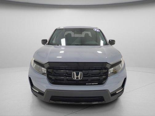 Sonic Gray Pearl 2024 Honda Ridgeline Black