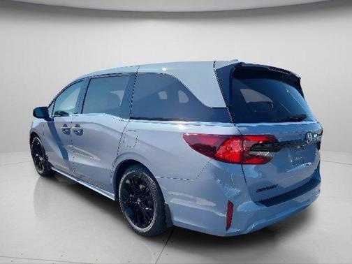 Sonic Gray Pearl 2026 Honda Odyssey Sport-L