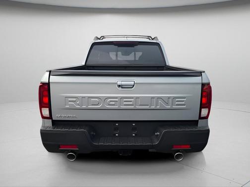 Solar Silver Metallic 2026 Honda Ridgeline RTL