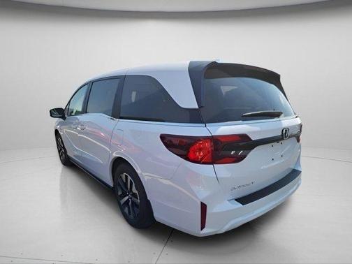 White 2026 Honda Odyssey EX-L