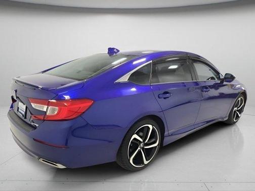Still Night Pearl 2020 Honda Accord Sport 1.5T