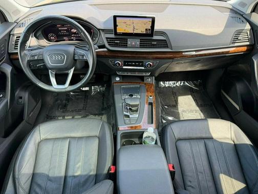 Manhattan Gray Metallic 2018 Audi Q5 2.0T Tech Premium