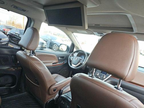 2020 Toyota Sienna Limited Premium