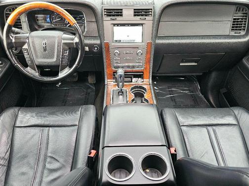 2016 Lincoln Navigator Select