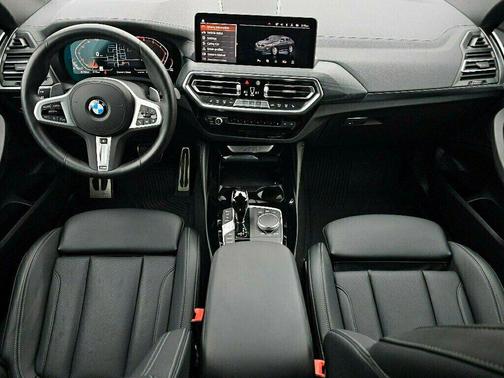 2023 BMW X4 xDrive30i