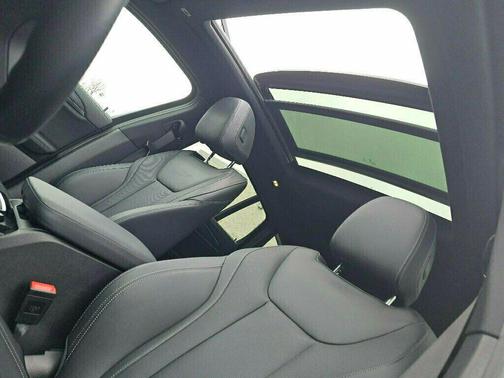 2023 BMW X4 xDrive30i