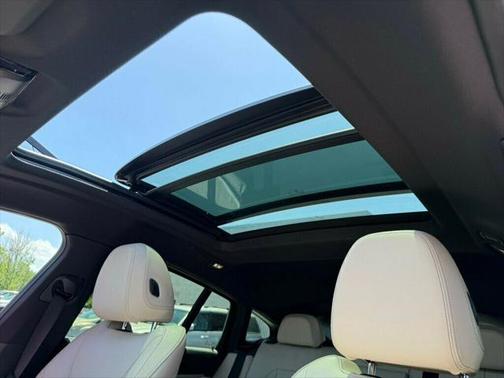 2021 BMW X4 xDrive30i