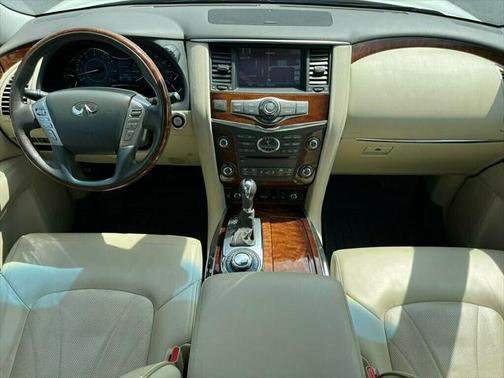 2017 INFINITI QX80 Signature Edition