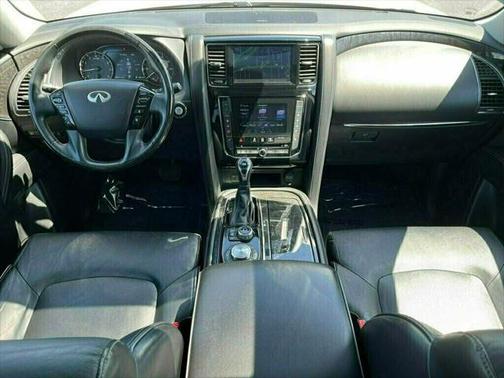 2021 INFINITI QX80 Luxe