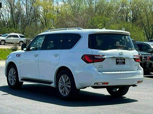 2021 INFINITI QX80 Luxe