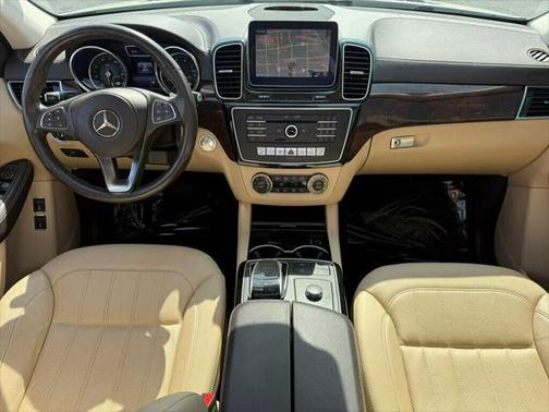 2018 Mercedes-Benz GLS 450 4MATIC