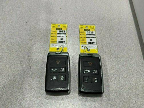 Eiger Grey Metallic 2023 Land Rover Range Rover P400 SE