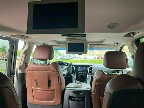 2016 Cadillac Escalade ESV Luxury