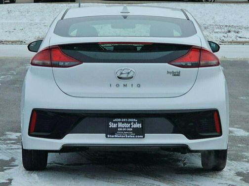 2017 Hyundai IONIQ Hybrid Blue