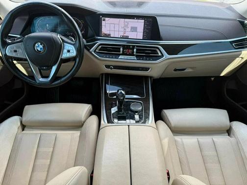 2019 BMW X7 xDrive40i