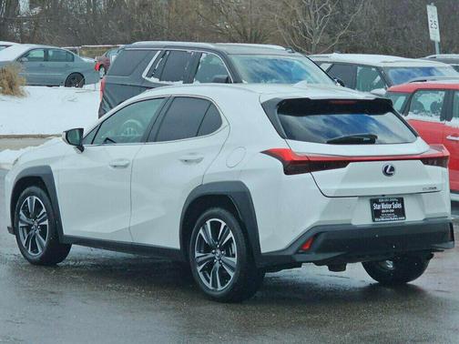 2020 Lexus UX 250h Base