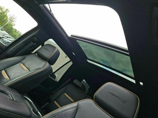 2021 GMC Yukon 4WD AT4