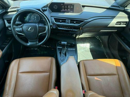 Ultra White 2020 Lexus UX 250h Base