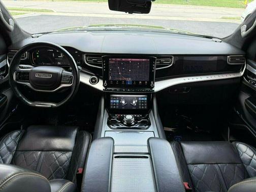 2022 Jeep Grand Wagoneer Series III 4x4