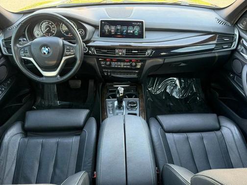 Black Sapphire Metallic 2017 BMW X5 xDrive50i