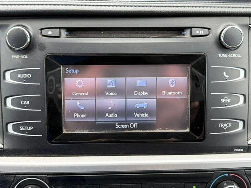 2015 Toyota Highlander LE