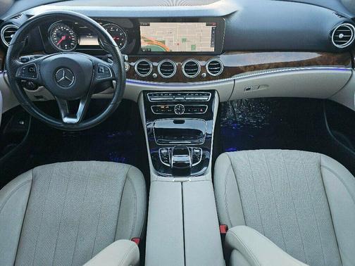 2017 Mercedes-Benz E-Class 4MATIC