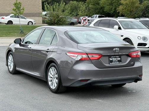 2018 Toyota Camry LE