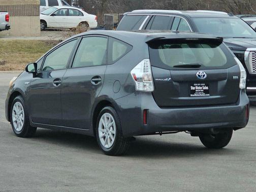 2013 Toyota Prius v Three