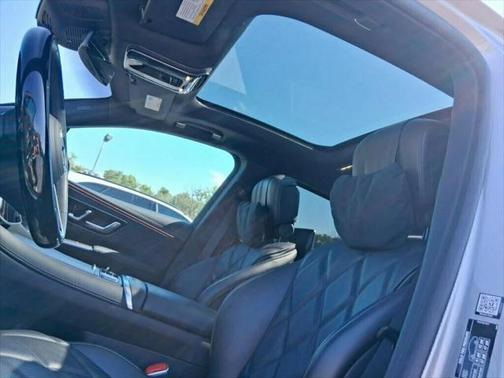 2024 Mercedes-Benz Maybach EQS 680 4MATIC