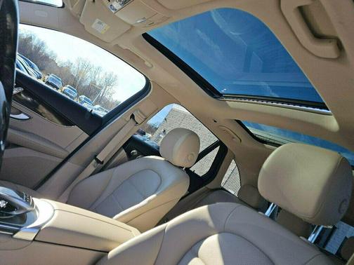 2018 Mercedes-Benz GLC 300 4MATIC