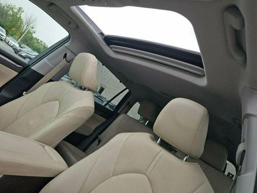 2022 Toyota Highlander Hybrid Limited