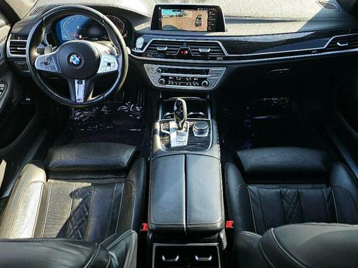 2020 BMW 750 i xDrive