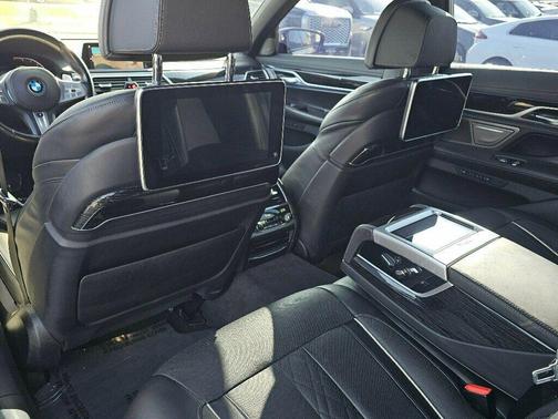 2020 BMW 750 i xDrive