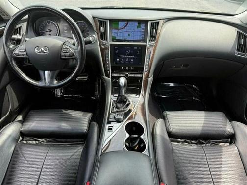 2015 INFINITI Q50 Sport