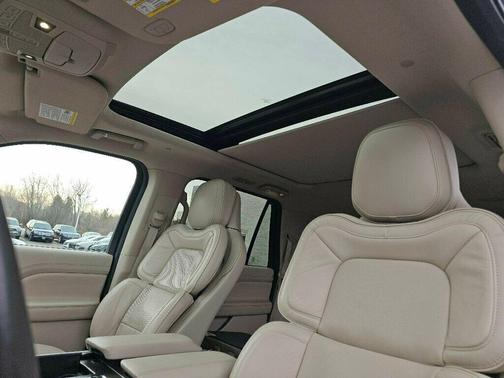 2019 Lincoln Navigator L Reserve