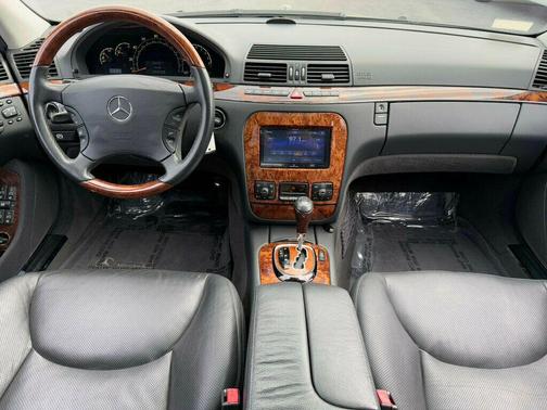 2005 Mercedes-Benz S-Class 4MATIC