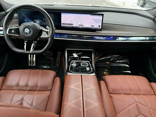 2023 BMW 760 i xDrive