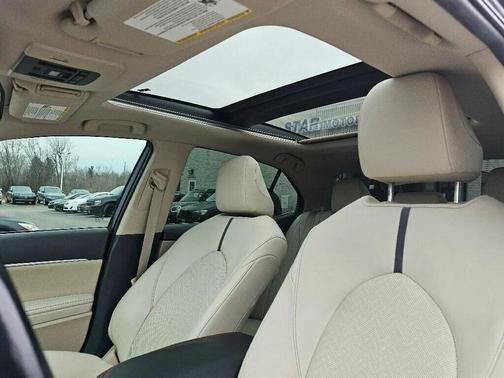 2022 Toyota Camry XLE