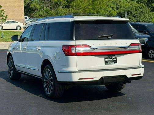 Pristine White 2021 Lincoln Navigator Reserve