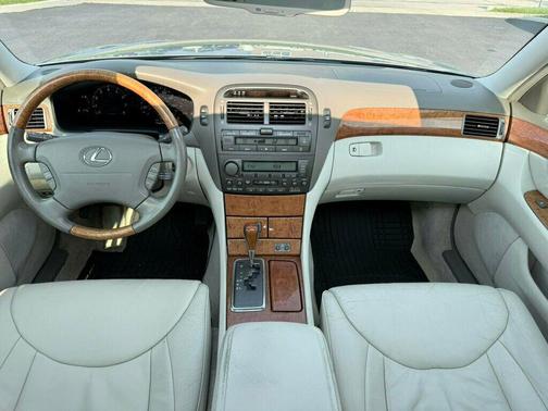 2002 Lexus LS 430 Base