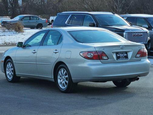 2004 Lexus ES 330 Base