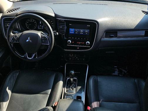2020 Mitsubishi Outlander SEL