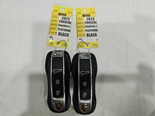 2023 Porsche Panamera Platinum Edition