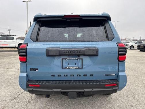 2025 Toyota 4Runner TRD Off Road