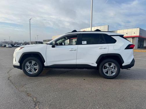 2025 Toyota RAV4 Hybrid LE