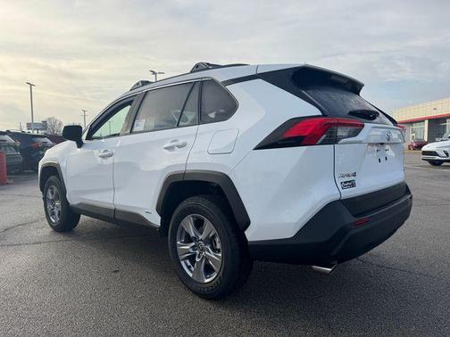 2025 Toyota RAV4 Hybrid LE